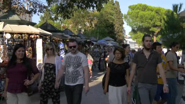 Spaziergang Entlang Der Souvenirstände — Stockvideo