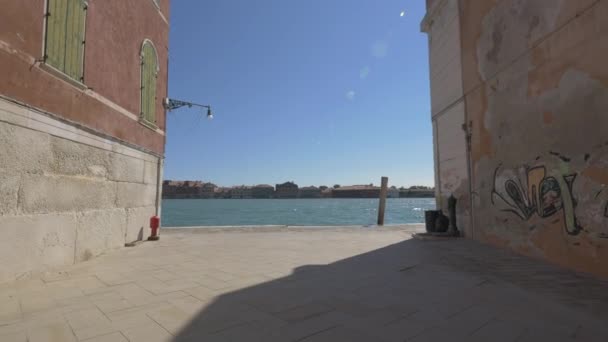 Grand Canal Waterfront Seen Street — Stock Video
