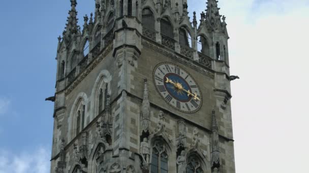 Torre Del Reloj Del Nuevo Ayuntamiento — Vídeos de Stock