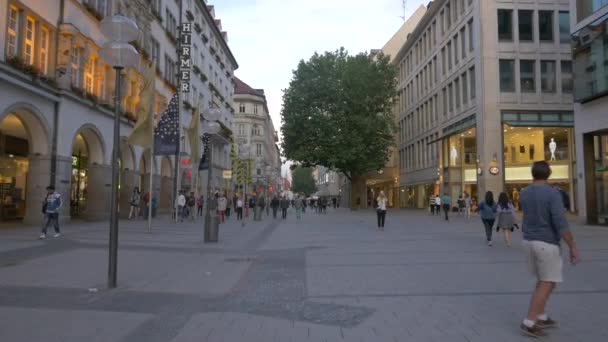 Kaufinger Caddesi Münih — Stok video