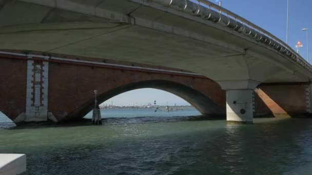 Pontes Entre Grande Canal Lagoa Veneziana — Vídeo de Stock