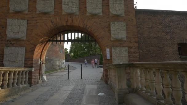 Portão Entrada Principal Para Wawel Hill Cracóvia — Vídeo de Stock