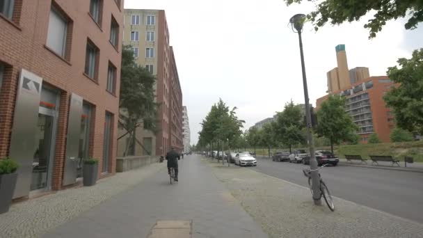 Berlin Deki Gabriele Tergit Gezinti Alanı — Stok video