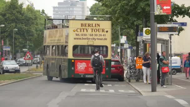 Tráfico Callejero Berlín — Vídeos de Stock