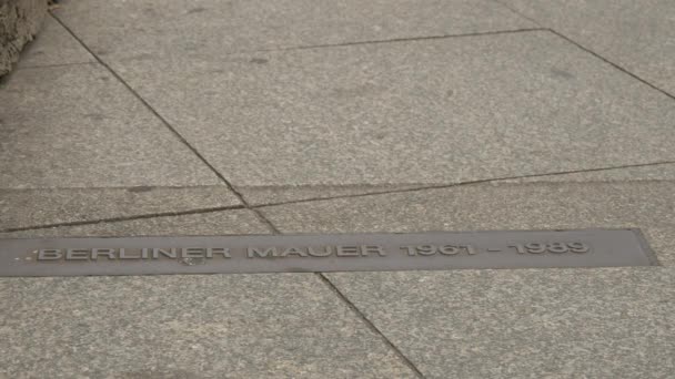 Napis Berliner Mauer Placu Postdamskim — Wideo stockowe