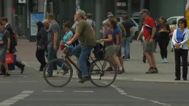 Jazda Rowerach Postdamer Platz Berlin — Wideo stockowe