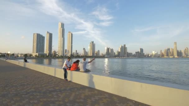 Relajarse Paseo Marítimo Ciudad Panamá — Vídeo de stock