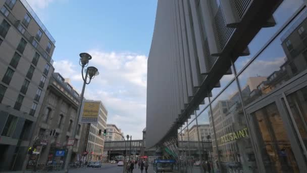 Walking Ernst Young Building Berlin — Stock video