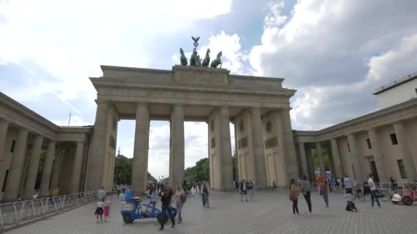 Brama Brandenburska Berlinie — Wideo stockowe