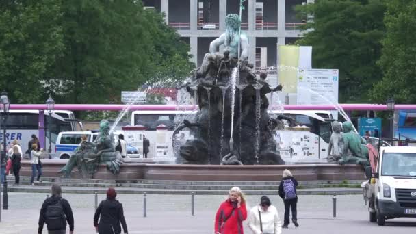 Fontanna Neptuna Berlinie — Wideo stockowe