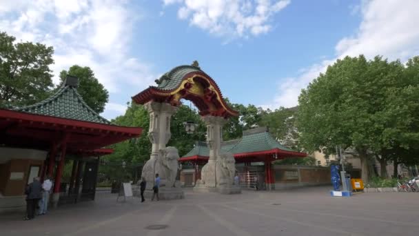 Wejście Berlińskiego Zoo — Wideo stockowe