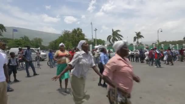 Gente Haitiana Bailando Puerto Príncipe — Vídeo de stock