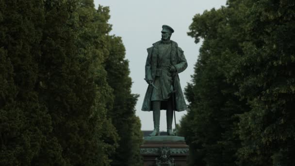 Friedrich Karl Statue Berlin — Stockvideo