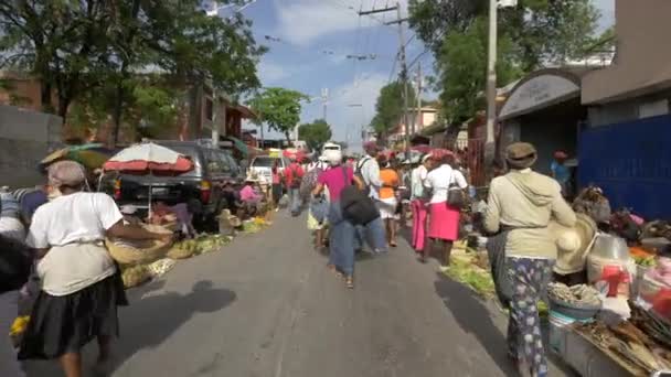 Gedrängter Straßenmarkt Port Prince Haiti — Stockvideo