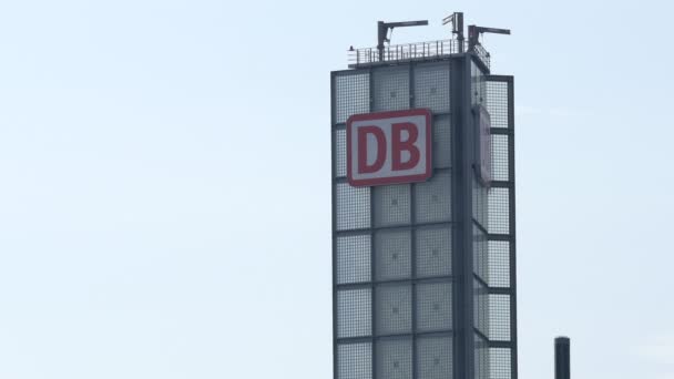 Der Turm Des Hauptbahnhofs Berlin — Stockvideo