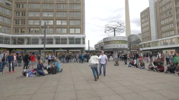 Alexanderplatz Berlin Gösteri — Stok video