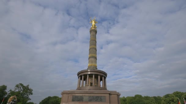 Berlin Victory Column Utazási Koncepció — Stock videók