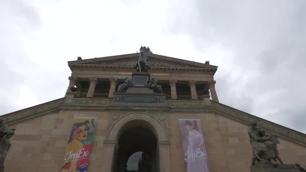Ingången Till Alte Nationalgalerie Berlin — Stockvideo
