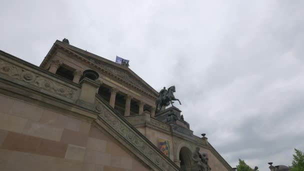 Statue Altes Nationalgalerie Berlin — Stock Video