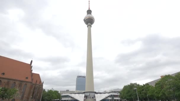 Der Berliner Fernsehturm — Stockvideo