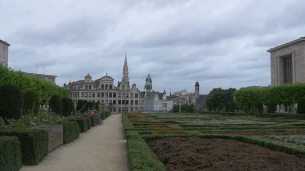 Eine Gasse Garten Des Mont Des Arts — Stockvideo