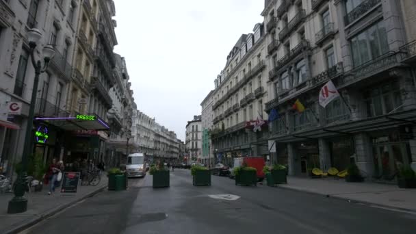 Une Rue Fermée Par Des Pots Fleurs — Video