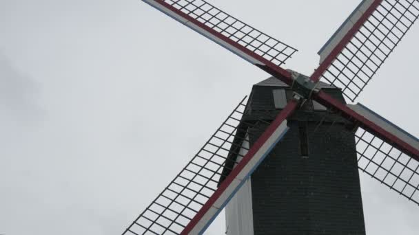 Close Sint Janshuismolen Windmill — Stock Video