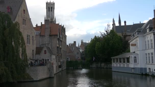 Canal Dijver Cercado Por Edifícios Medievais — Vídeo de Stock