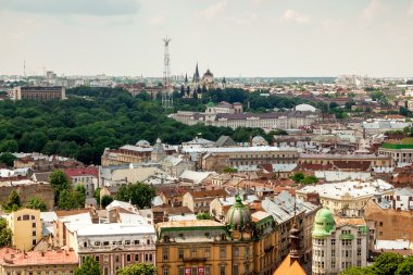 Eski küçük şehir Lviv görünümünü