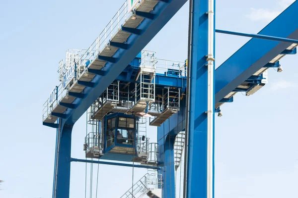 Quay Gantry Crane Statek Żurawia Brzegowego Sts Podwórku Portu Sorong — Zdjęcie stockowe