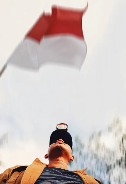 Man Looking Forward Blue Sky — Stock Photo, Image