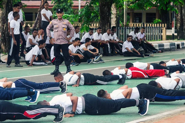 Sorong Zachodnia Papua Indonezja Sierpnia 2021 Fizyczny Rozwój Indonezyjskiej Policji — Zdjęcie stockowe