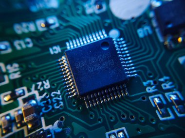 Bir konsol oyununun joystick içerisindeki bileşenleri