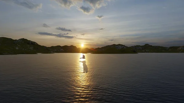  Dağların üzerinde uçan kuş ve güzel gün batımı