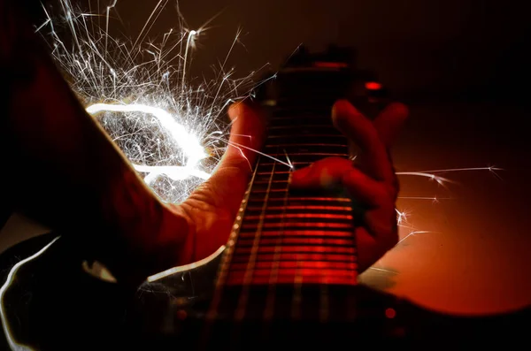 Elektronische Gitarre Und Wunderkerze Langzeitbelichtungsfoto — Stockfoto