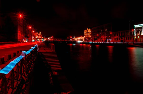 Embankment Night Line Light Long Exposure Photo — Stock Photo, Image