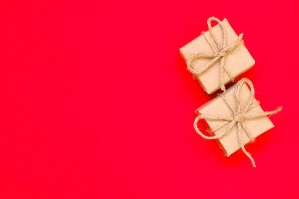 Confezione Regalo Carta Rossa Sul Concetto Natale — Foto Stock