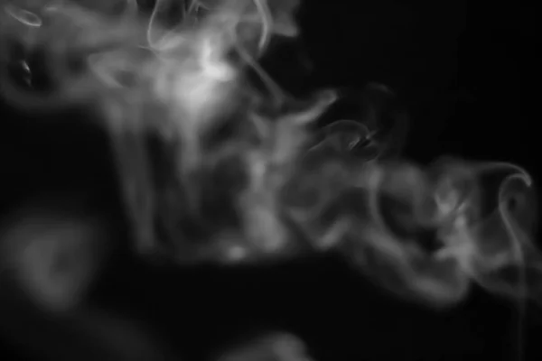 Humo Blanco Difuminado Sobre Fondo Negro — Foto de Stock