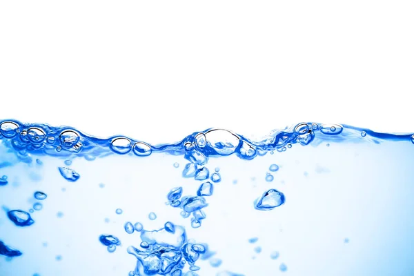 Bewegte Blaue Wasseroberfläche Und Blasen Auf Weißem Hintergrund — Stockfoto