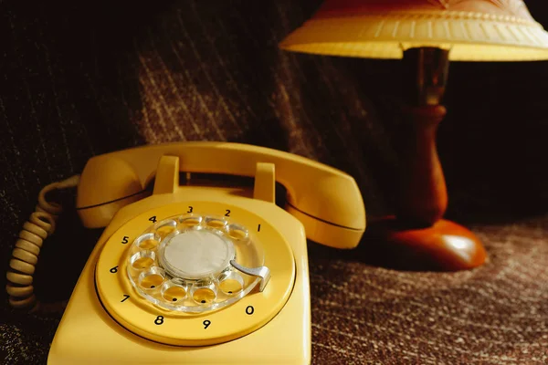Téléphone Vintage Sur Chambre — Photo