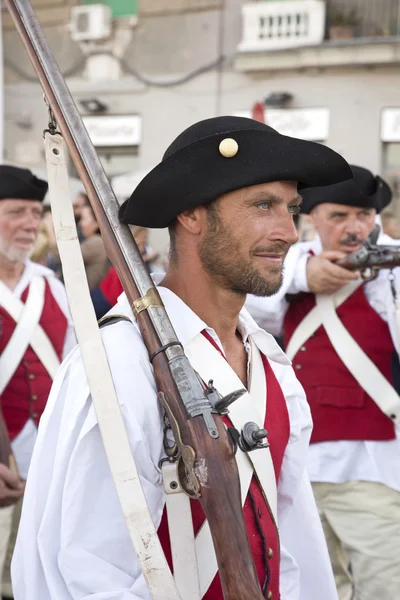 Geçit töreninde eski asker