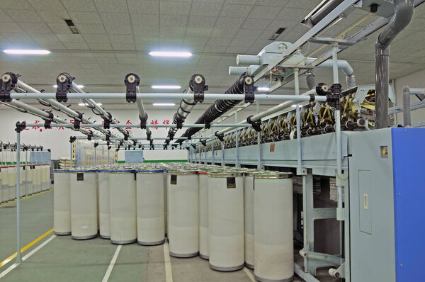 Cotton group in spinning production line factory 