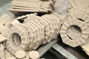 Seramik ürünler bitkilerdir 