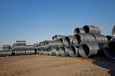 Çelik tel çubuk, güçlendirilmiş.