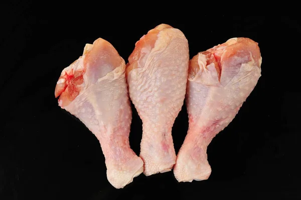 Ωμό Πόδι Κοτόπουλου Μαύρο Φόντο — Φωτογραφία Αρχείου