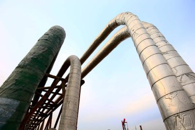 Petrol boru hattı, endüstriyel ekipman