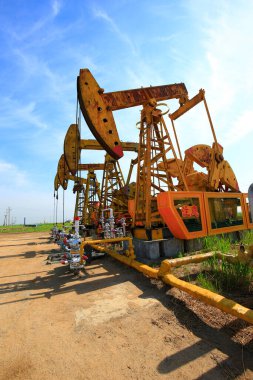 Petrol pompası, endüstriyel ekipmanlar