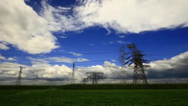 Elektrische Toren Bij Zonsondergang Het Verstrijken Van Tijd — Stockvideo