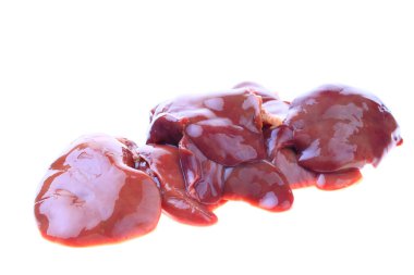 Beyaz arka planda tavuk ciğeri