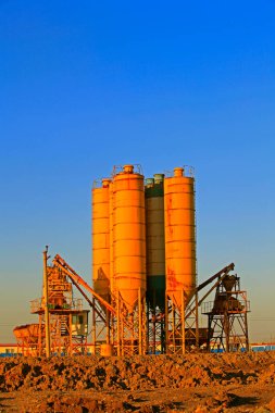 Beton karıştırma silosu, inşaat tesisleri.